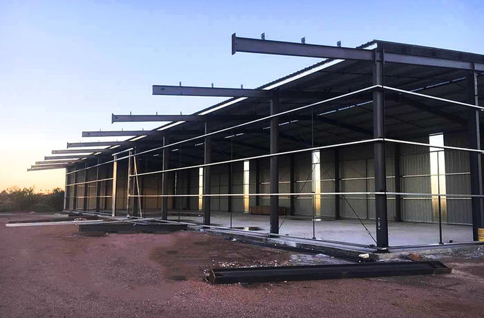 Entrepôt de stockage logistique à structure métallique en Uruguay